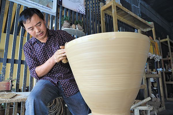 Web access puts Huamao potters back on the map