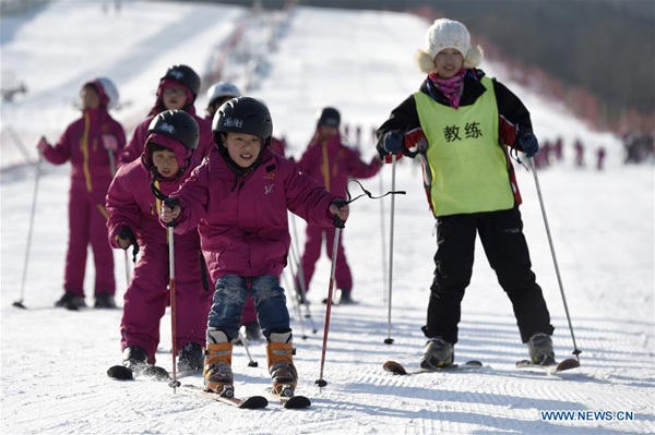 City offers free skiing for youths