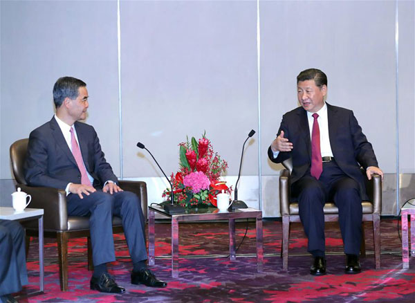 President Xi meets HKSAR chief executive