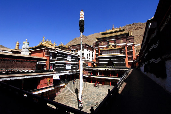 Xigaze snapshots: Tashilhunpo Monastery