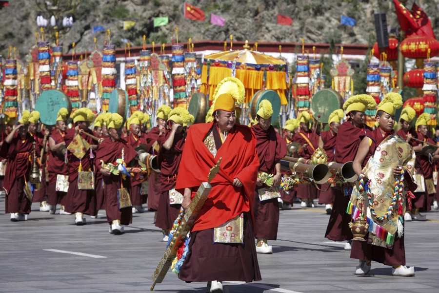 Grand ceremony held to mark Tibet's anniversary