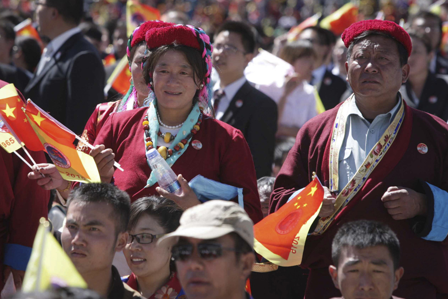 Grand ceremony held to mark Tibet's anniversary