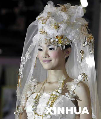 Wedding dress show in HK