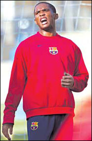 Barca tension as Eto'o lashes out at Rijkaard, Ronaldinho