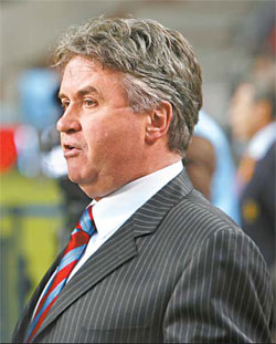 Hiddink hit with fine and suspended sentence