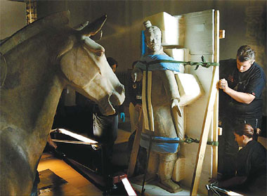 Terracotta army arrives in the UK