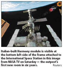 Astronauts move solar tower during 2nd spacewalk