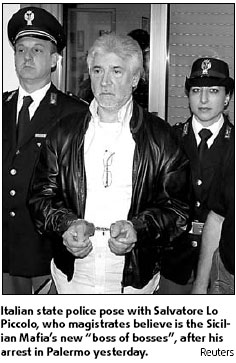 Mafia 'boss of bosses' caught in Italy