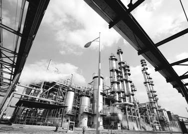 CNPC, Venezuela joint refinery set for 2014 opening