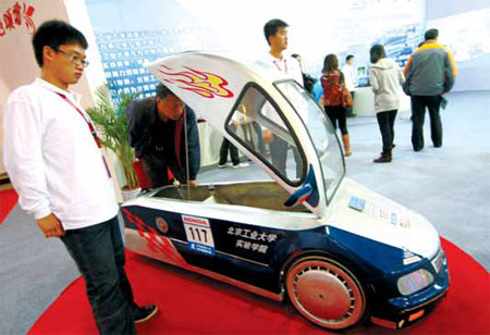 Teens develop business skills
