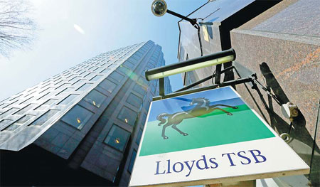 Insurer buys home of Lloyd's