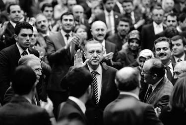 Turkish leader shifts Cabinet amid scandal