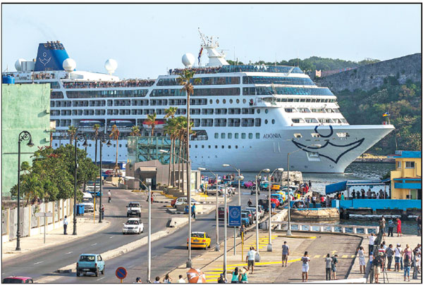 Cuba to boost tourism with bigger ships