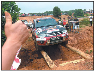Muddy adventure at biggest off-road race