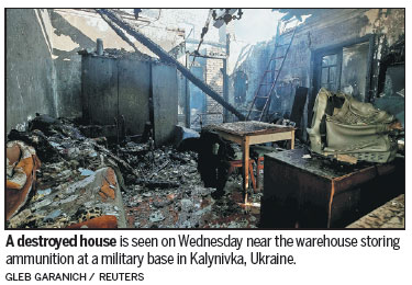 Fire prompts mass evacuation