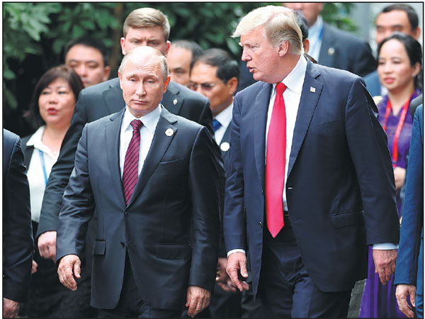Trump, Putin say military links in Syria 'dramatically' accelerating IS losses