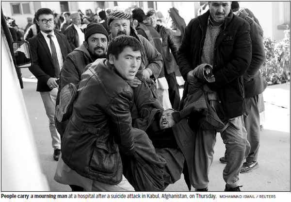 Kabul bombings kill 40, IS claims responsibility
