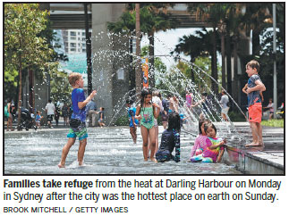 Sydney suffers hottest day in 80 years