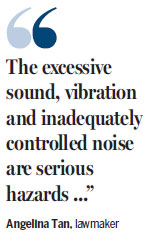 Filipinos sound off over karaoke 'pollution'