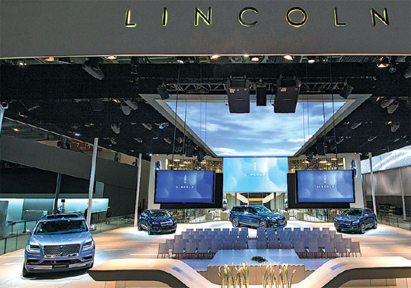 Lincoln SUV family on show at Auto China, including Aviator preview