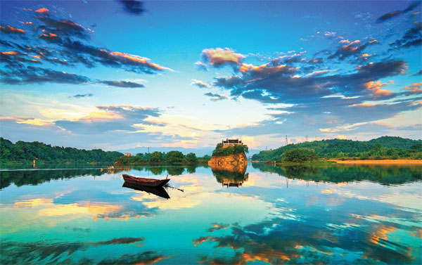 Tourism booms as visitors flock to historic Yongzhou