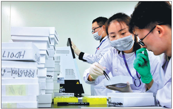 Nanjing's Jiangbei New Area impresses visiting journalists