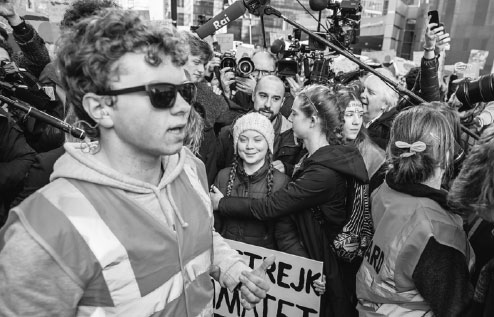 Students continue strike for climate