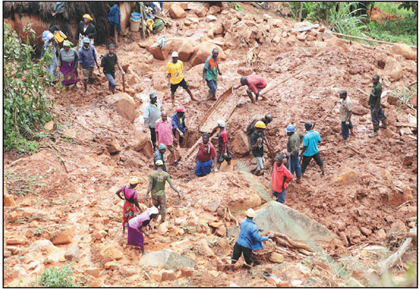 Deaths top 300 in Mozambique and Zimbabwe; UN boosts aid
