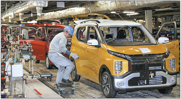 Nissan says facts point to legal violations by former chairman