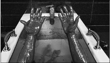 Crude oil touted as health cure in Azerbaijan