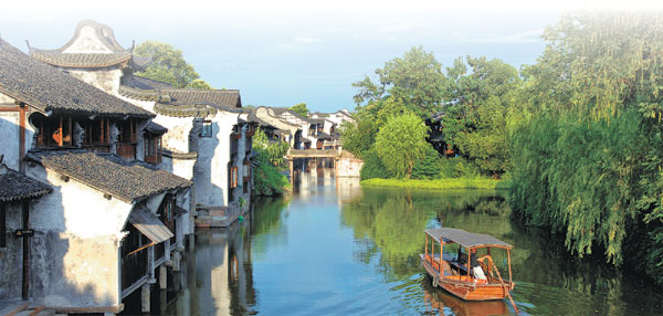 Tongxiang's humble silkworm a symbol of China's culture, trade