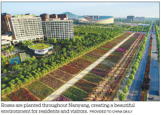 Native flora building bridge for friendship, exchanges