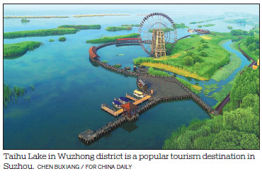 'Paradise on Earth' proves big attraction for tourists