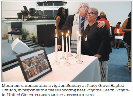 Suspect in US shooting resigned before killing 12