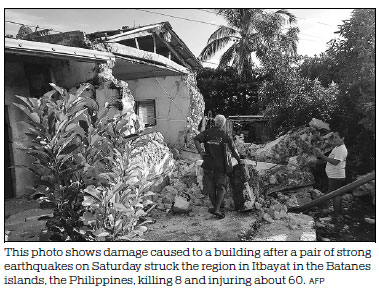 8 killed and 60 injured as quakes hit far northern Philippines