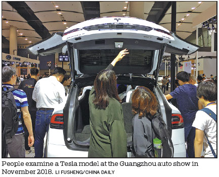 Tesla misses financial targets, pushes back profit forecast