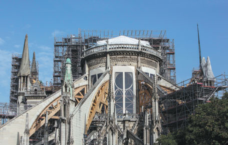 Heat wave threatens Notre Dame's ceiling