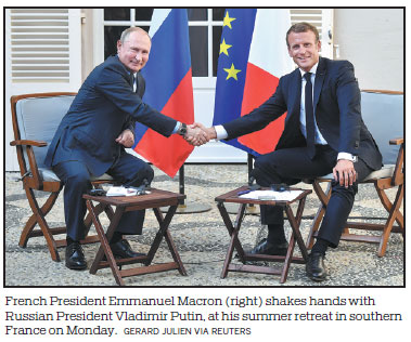 G7 braces for summit in France