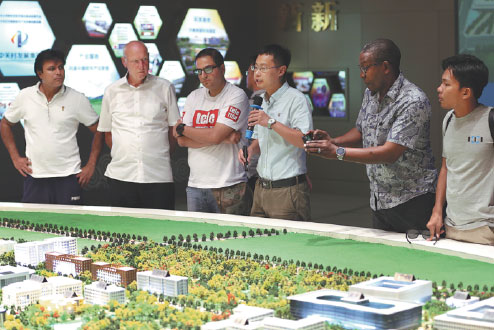 Environmental progress amazes foreign visitors