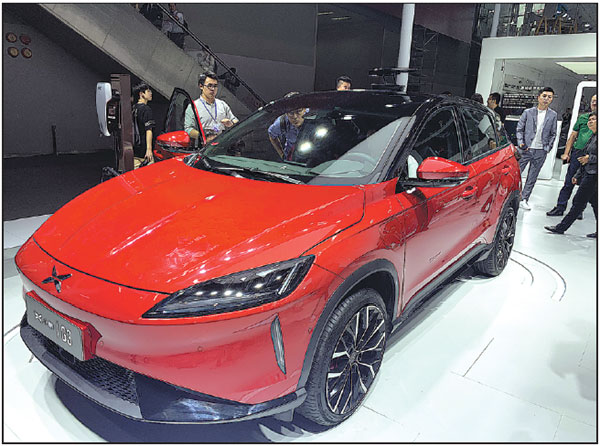 Electric cars to take center stage of China's NEV program: official