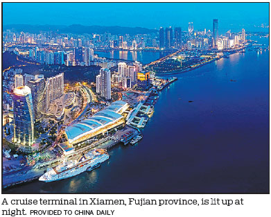 Strong currents pull cruise industry up