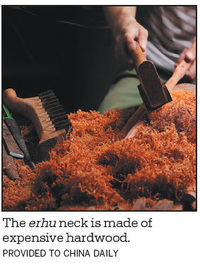 Meicun still sings as erhu production hub