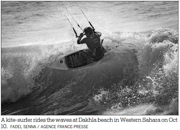 Kite-surfers fly high above Western Sahara's troubled past