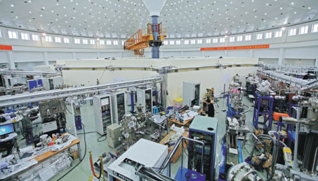 USTC scales 'peak of science' with top talents