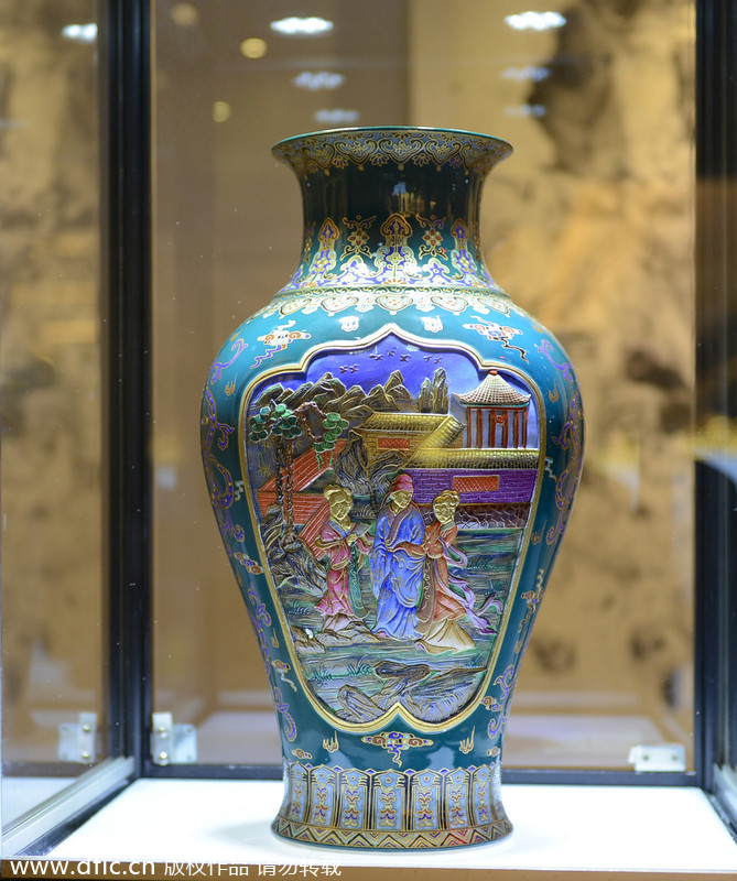 Chongqing art fair exhibits dynasty relics