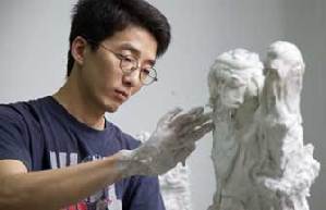 Tianjin hosts Beijing sculptor