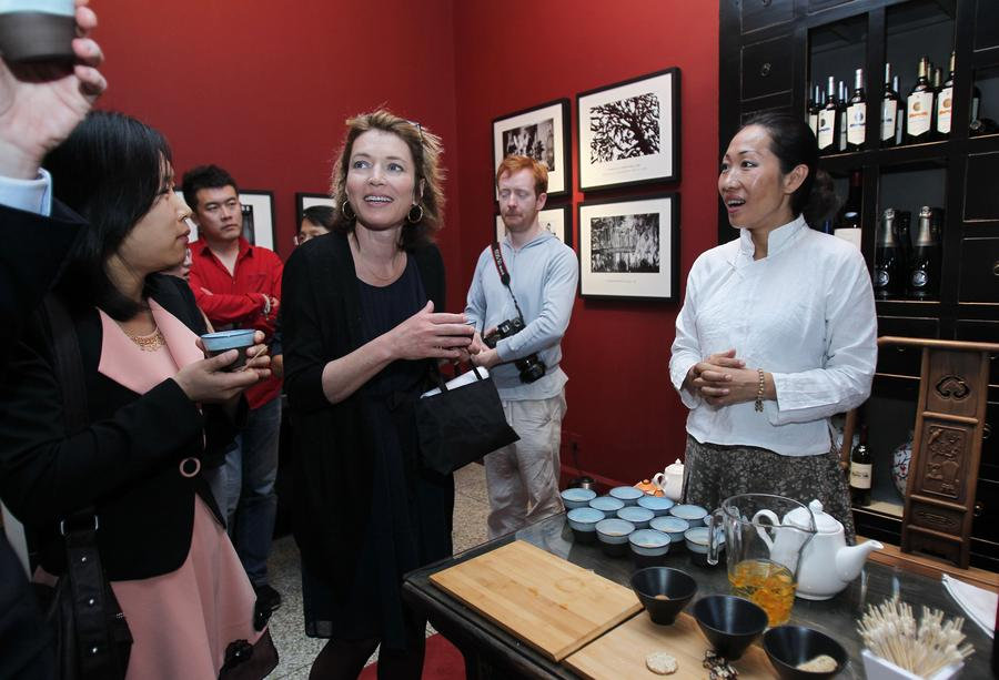 Exhibition showcases tea and wine culture