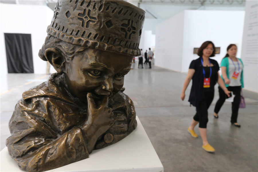 1st biennial int'l art expo debuts in Xinjiang