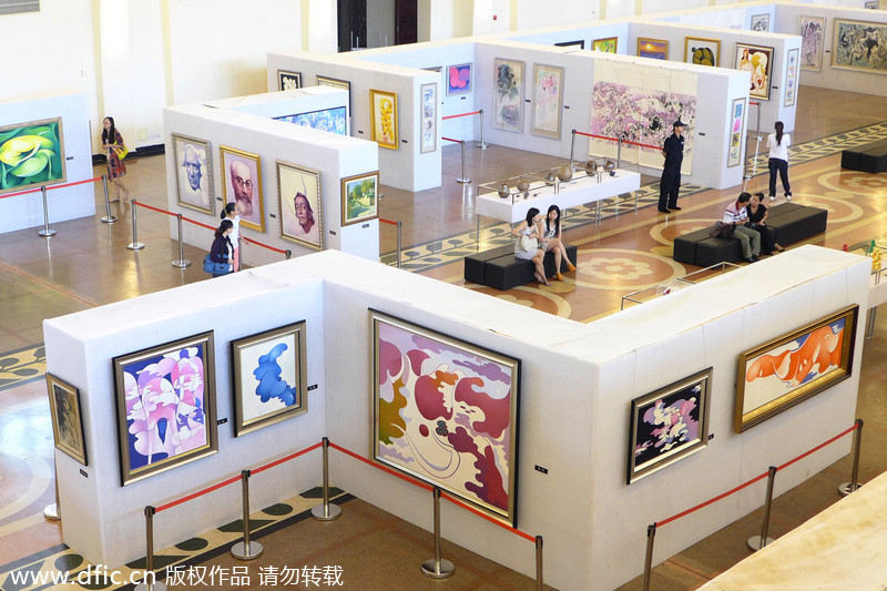 Distinctive arts from Peng Mingliang exhibited in Shanghai