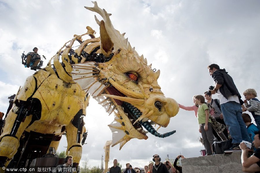 Horse-dragon sculpture celebrates China-France ties